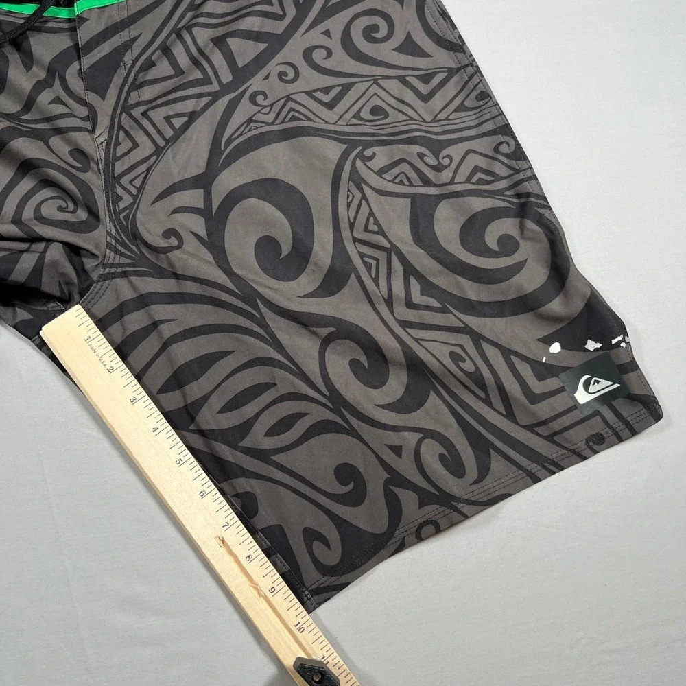 Quiksilver board shorts